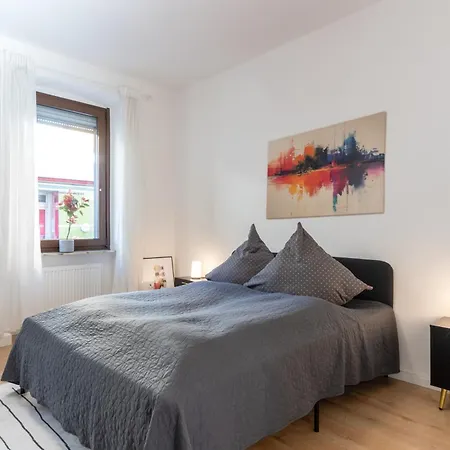 Gemuetliche Und Guenstige Stadtwohnung Fuer 4 Personen In Apartament *