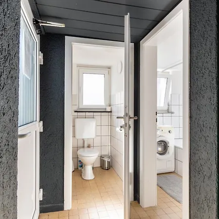 Gemütliche Und Günstige Stadtwohnung Für 4 Personen In